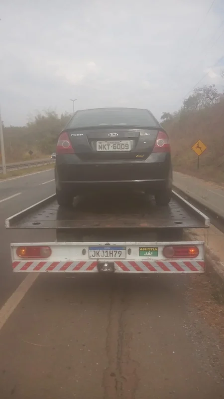 remoção de veículo quebrado